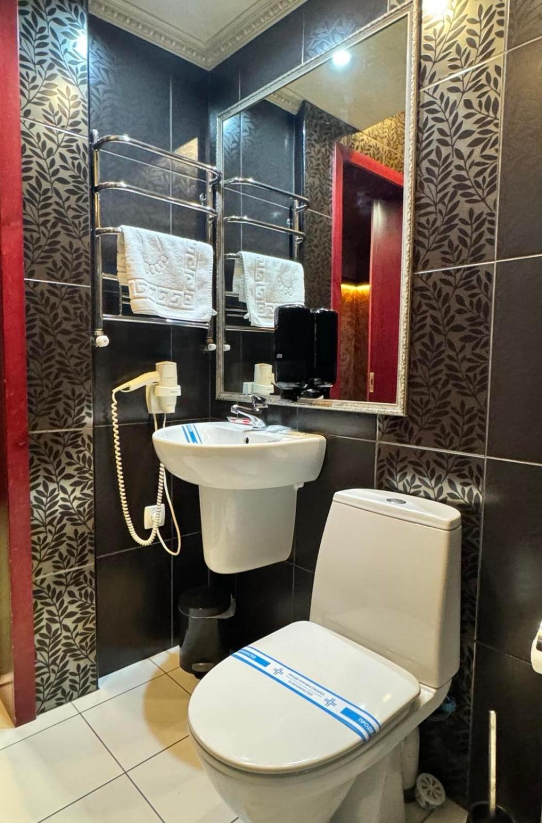 Hotel Veles Zolotonosha Luaran gambar