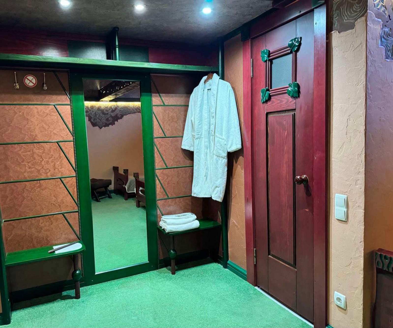 Hotel Veles Zolotonosha Luaran gambar
