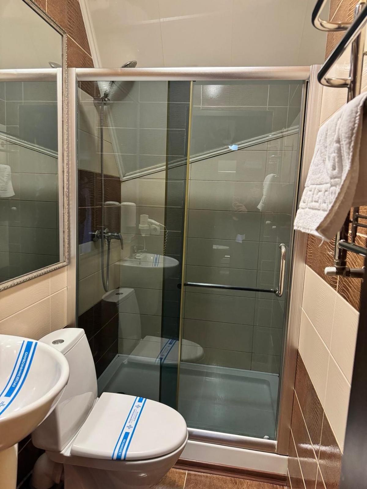 Hotel Veles Zolotonosha Luaran gambar
